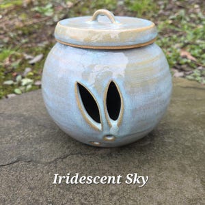 Pottery Garlic Keeper/Garlic Jar/Shallot Keeper