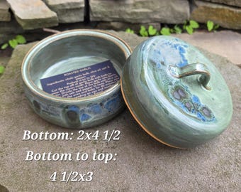 Handmade Pottery Garlic Baker for Roasting Garlic and Garlic Confit, oven safe