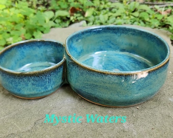 Olive Dish/Snack Dish/Serving Dish/Veggie and Dip Bowl