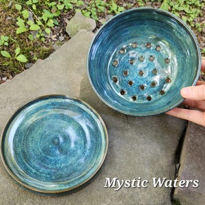 Berry Bowl (with Matching Drip Tray)