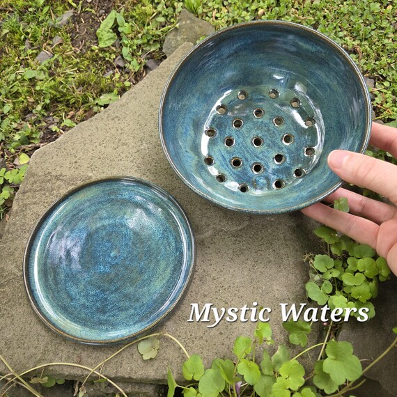 Berry Bowl (with Matching Drip Tray)