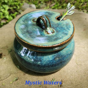Pottery Sugar Bowl/Jam Jar/Honey Pot (comes with spoon)