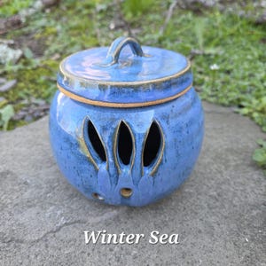 Pottery Garlic Keeper/Garlic Jar/Shallot Keeper