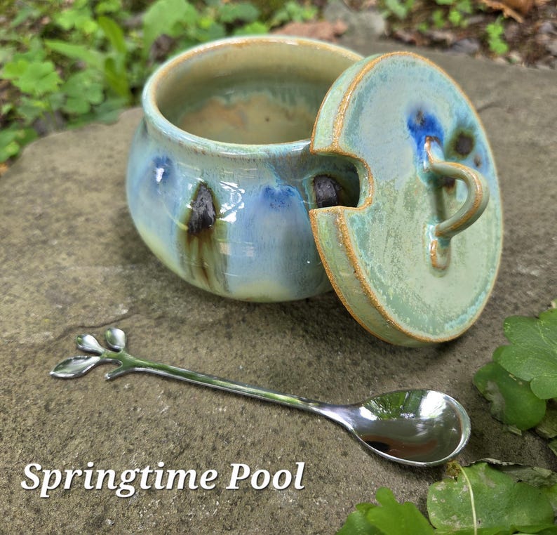 Pottery Sugar Bowl/Jam Jar/Honey Pot (comes with spoon) image 17
