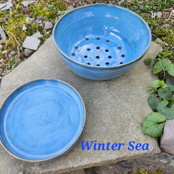 Berry Bowl (with Matching Drip Tray)