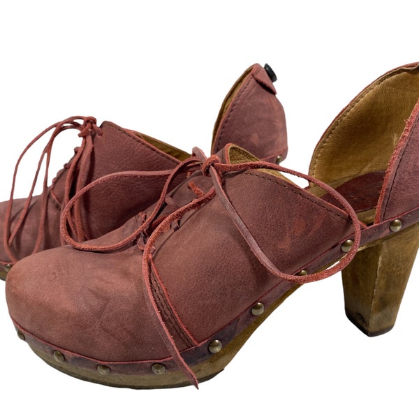 sanita leather clogs