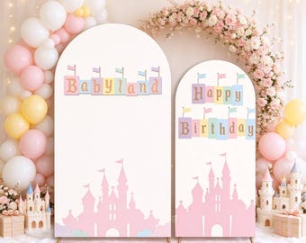 Arco decorativo a tema Castello delle Principesse Babyland, rosa, per la festa del primo compleanno di una bambina.