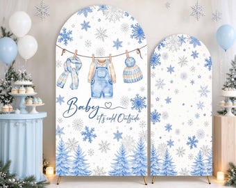 Fuori fa freddo - Arco per baby shower - Sfondo blu invernale con foresta innevata - Decorazioni per feste di Natale