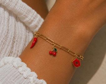 Bracelet breloque rouge et doré