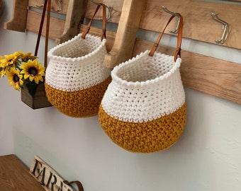 Crochet Hanging Basket / Crochet Hanging Bag / Farmhouse Storage Basket / Basket Wall Decor / Planter Basket / Farmhouse / Belly Basket