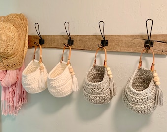 Crochet Hanging Basket  / Hanging Basket Tassels  / Basket with Leather Handles / Farmhouse Storage Basket  / Planter Basket / Hanging Bag