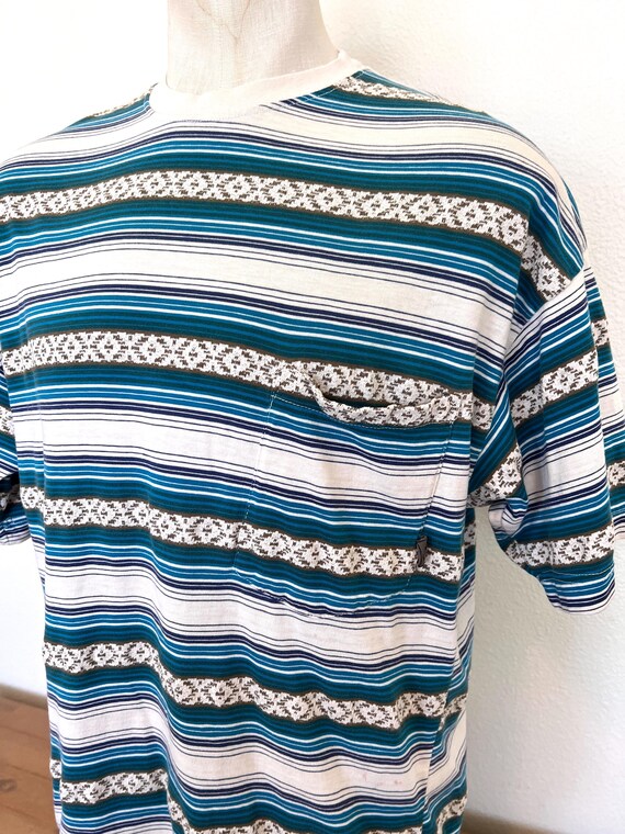 Retro Quicksilver Stripe Printed Tshirt - Size XL - image 3