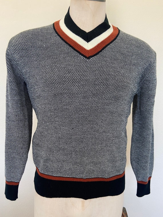 70's Arrow Pullover Sweater - Size Medium - Preppy