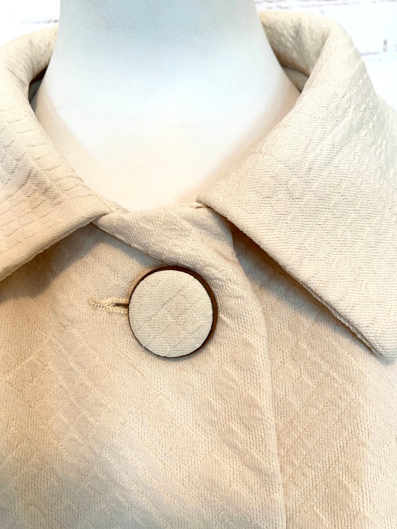 60s Unique White Textured Coat/Jacket/Raincoat - … - image 3