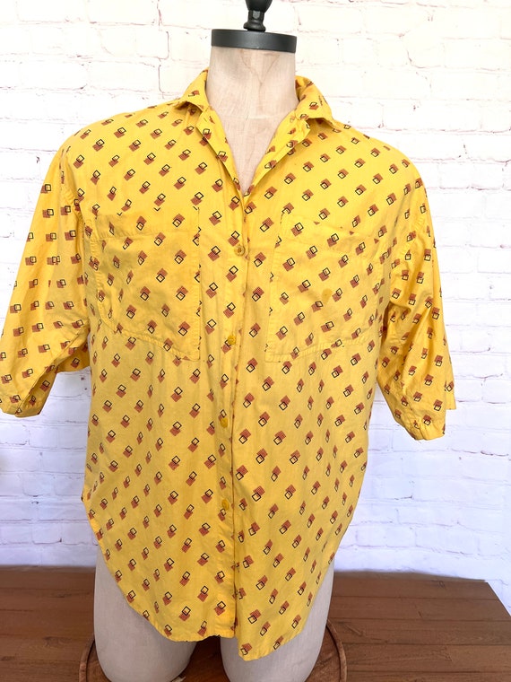 70's Geometric Print Shirt - Short Sleeve - Size … - image 3