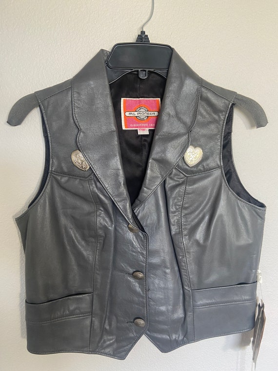 Pioneer wear top leather vest
