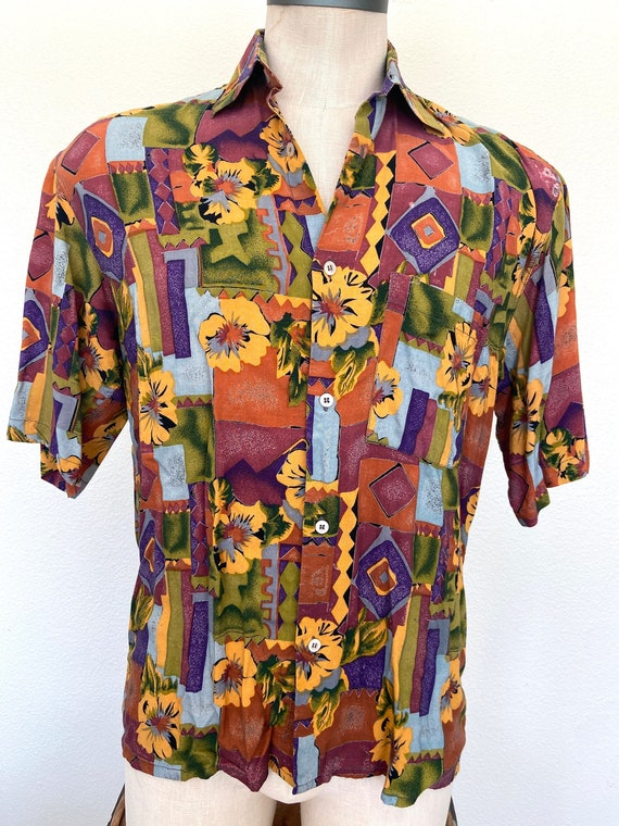 90's Bruno Mens Abstract/Floral Mens - Short Sleev