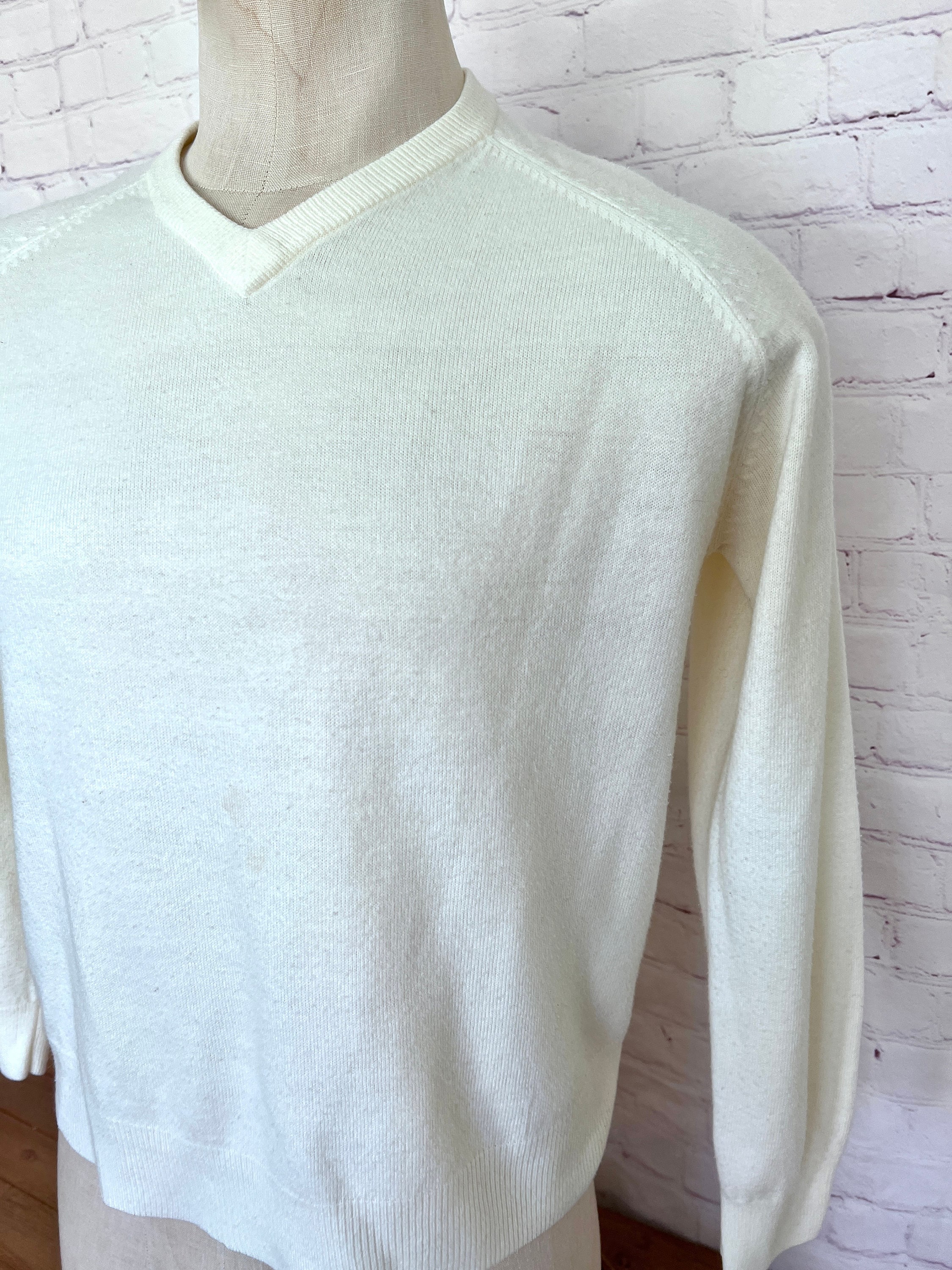 90s Cashmere Vneck Sweater - Unisex - Size Medium - Jack Scotland