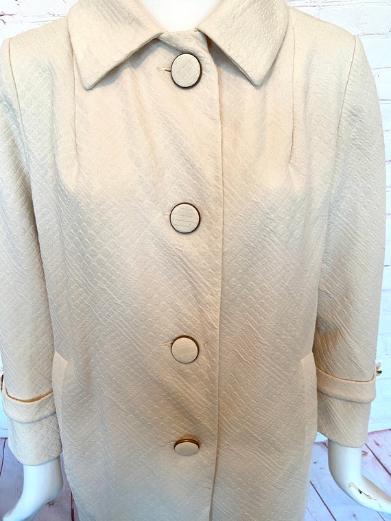 60s Unique White Textured Coat/Jacket/Raincoat - … - image 4