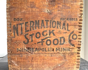 Antique Very Rare - Wooden Crate - INTERNATIONAL STOCK FOOD Co Minneapolis Minn Colic Cure early 1900s