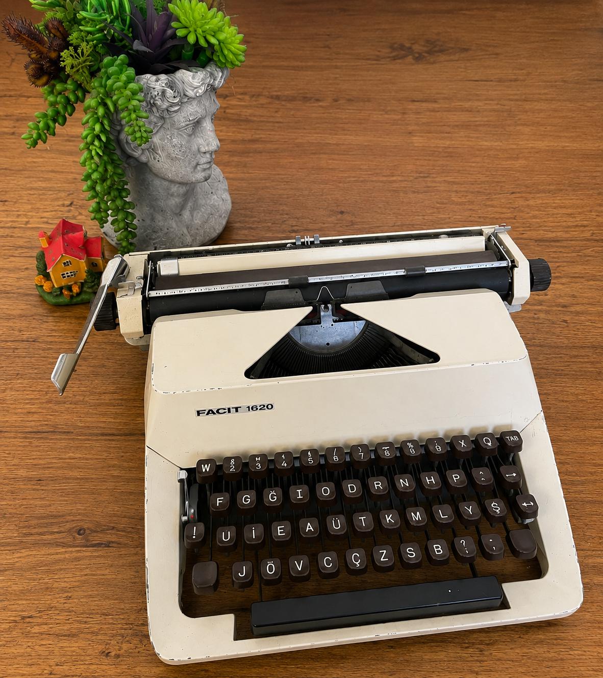 Facit typewriter - Etsy 日本