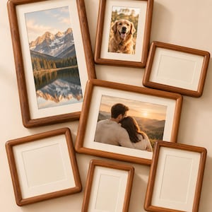 Cornice portafoto artigianale in legno massello color noce con angoli arrotondati. Cornice in legno resistente, ideale per opere di calligrafia, decorazioni murali e idee regalo.