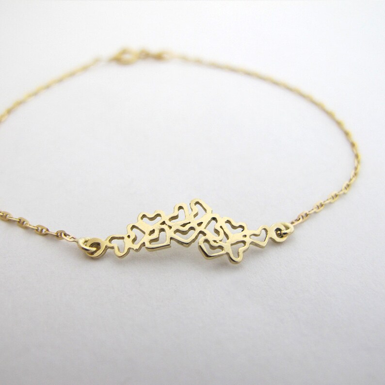14k Gold Heart Bracelet Dainty Gold Bracelet For Mom Etsy