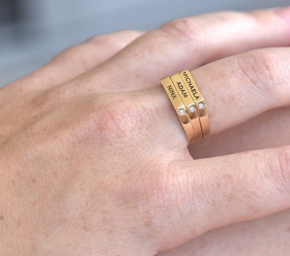 Leaf Gold Name Ring |