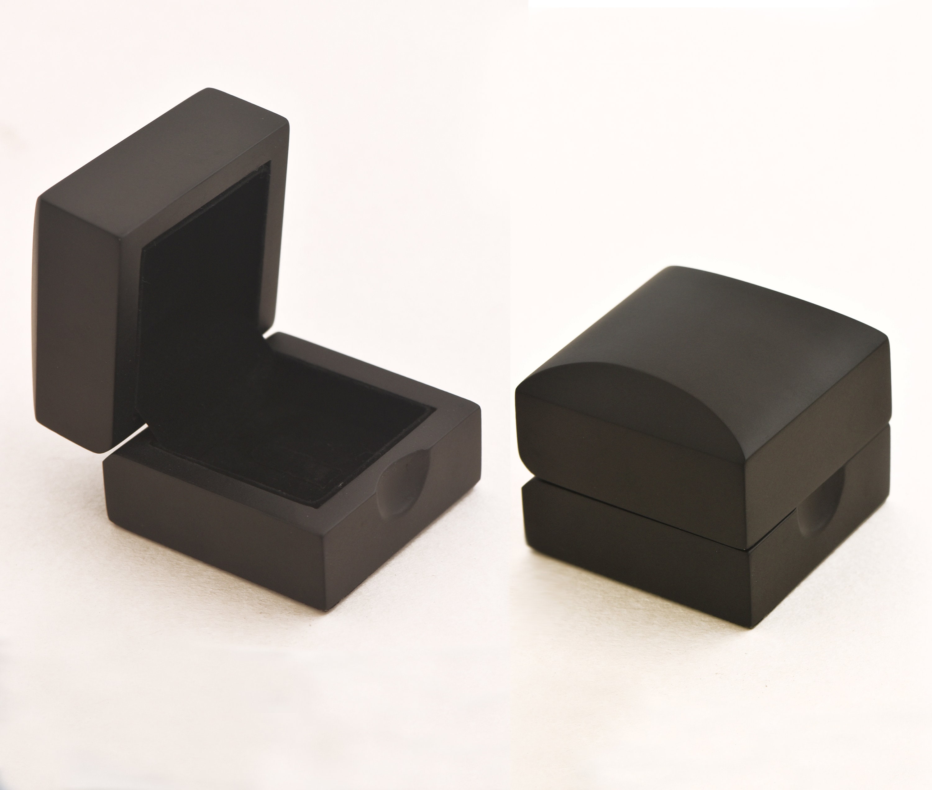 Black wood on sale ring box