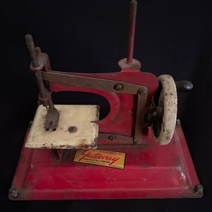Vintage Gateway Junior Mode Sewing Machine