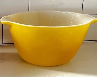 Fire King ~ Nesting ~ Mixing Bowl ~ Yellow