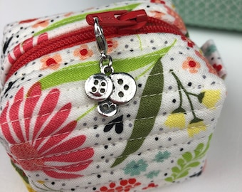 Buttons Zipper Charm - Silver