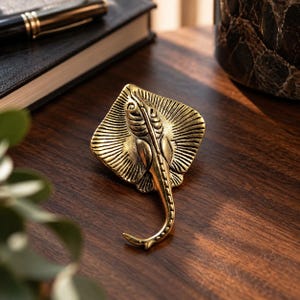 Solid Brass Devil Fish Figurine, Mini Sea Animal Statue, Manta Ray Desk Decor, Ocean Collector Gift, Office Shelf Ornament, Brass Marine Art