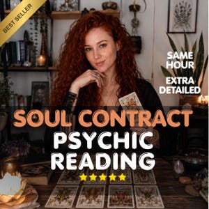 Puede incluir: Una persona con cabello largo, rizado y pelirrojo sentada ante una mesa de madera con cartas de tarot. El texto dice BEST SELLER, SAME HOUR EXTRA DETAILED y SOUL CONTRACT PSYCHIC READING. Debajo se muestran cinco estrellas amarillas.