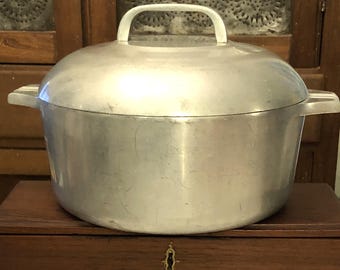 Wagner Ware Sidney-O Magnalite 5 qt Dutch Oven 4248-P with Lid