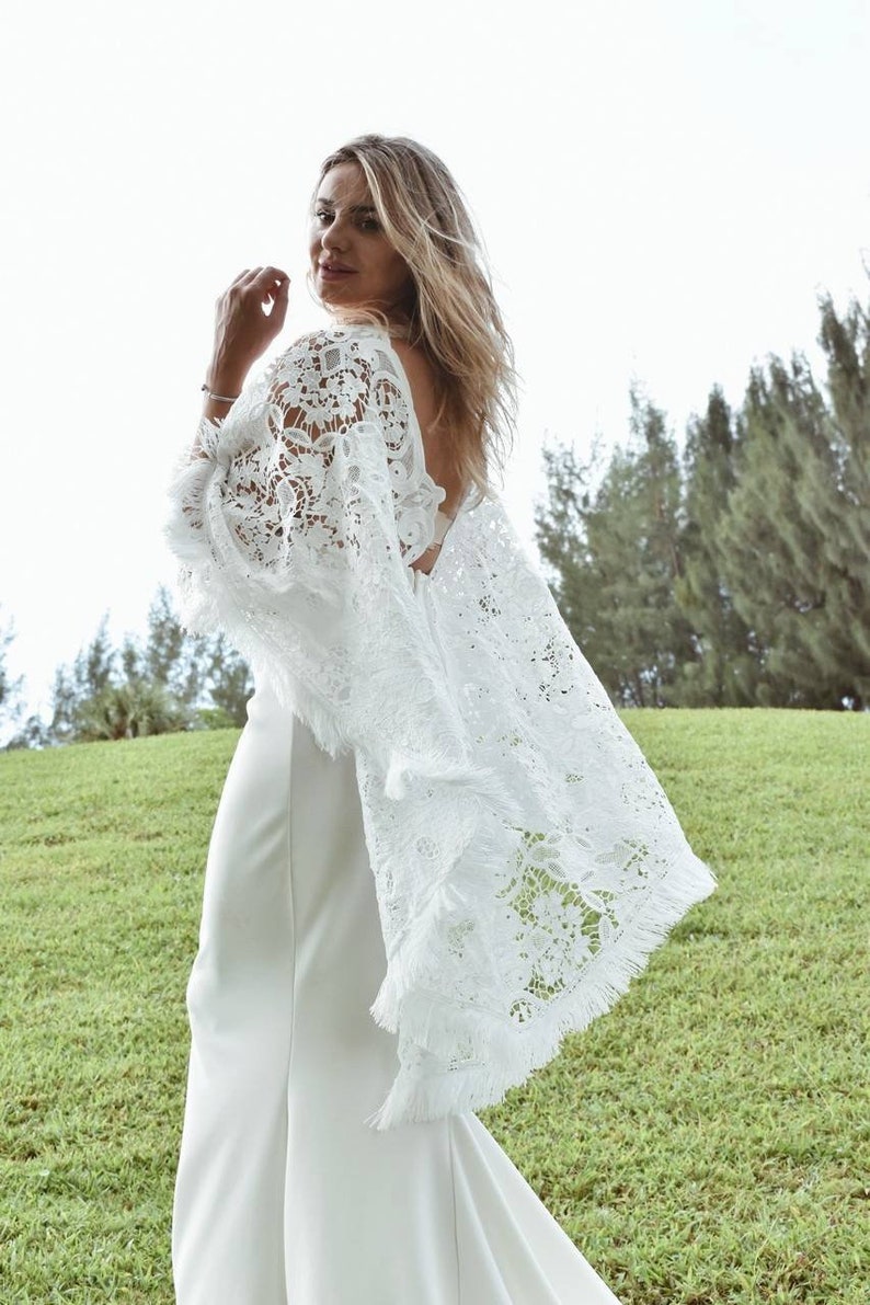 Bohemian Wedding Dress with Embroidered Lace, Boho Style Wedding Dress, Mermaid Wedding Dress, Simple White Lace Dress, Beach Wedding Dress 画像 2