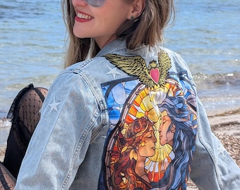 Chaqueta vaquera de manga larga con ilustraciones del sol y la luna