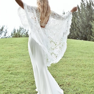 Bohemian Wedding Dress with Embroidered Lace, Boho Style Wedding Dress, Mermaid Wedding Dress, Simple White Lace Dress, Beach Wedding Dress 画像 1