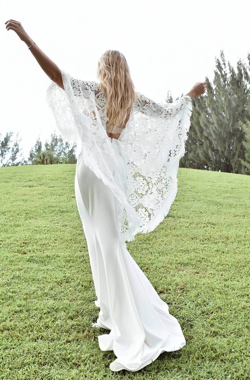 Vestido de novia boho con encaje bordado, vestido de novia estilo boho, vestido de novia sirena, vestido de encaje blanco simple, vestido de novia de playa imagen 1