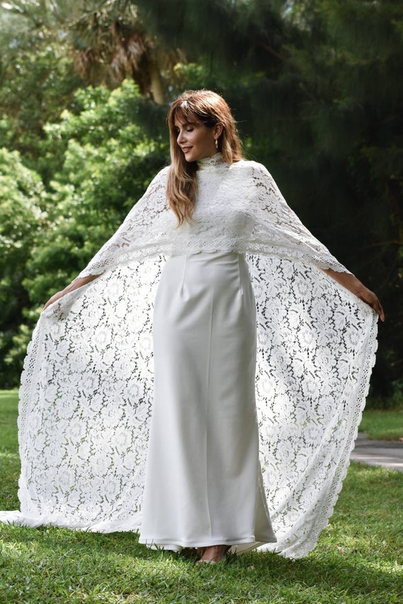White Lace Wedding Cape, Long Lace Bridal Cape With Fringe Trim, Long Boho  Style Poncho, White Bolero, White Lace Long Wedding Cape 