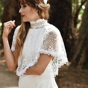 White Lace Wedding Cape, Lace Bridal Cape with Fringe Trim, Wedding Shawl, Boho Style Poncho, Bridal Cover Up, White Bolero, Bridal Cape image 4