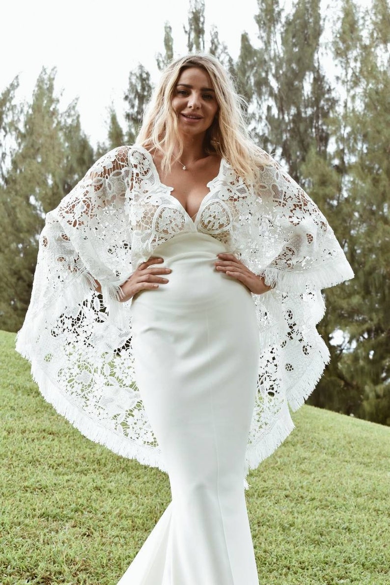 Vestido de novia boho con encaje bordado, vestido de novia estilo boho, vestido de novia sirena, vestido de encaje blanco simple, vestido de novia de playa imagen 8