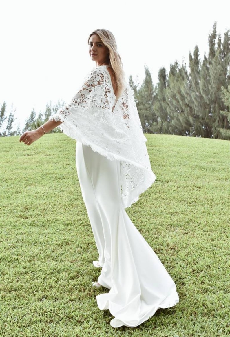 Vestido de novia boho con encaje bordado, vestido de novia estilo boho, vestido de novia sirena, vestido de encaje blanco simple, vestido de novia de playa imagen 7