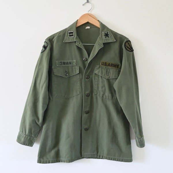 1970 Foster Industries Military OG-107 Type 1 Shirt Size 16 1/2 x 31 | U.S. Army, Military Assistance Command Vietnam Patches