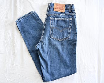 1990s Levi's 512 Slim Fit Tapered Leg High Waisted Jeans Size 11 JR. M | Made in USA