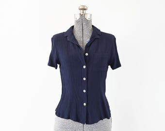 Camisa Valerie by Valerie Stevens Petite de manga corta, color azul oscuro, talla PM / Hecha en Corea, década de 1990.