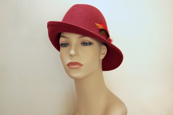ladies red trilby hats