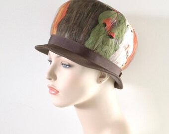 Vintage Womens Cloche Hat Peacok Feathers Irridescent G  display picture 1