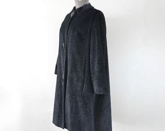 1950s Crushed Velvet Faux Fur Ambro Woven Pile Fabric by Blumenthal Mills Bracelet Sleeve Swing Coat | Burlington Industries
