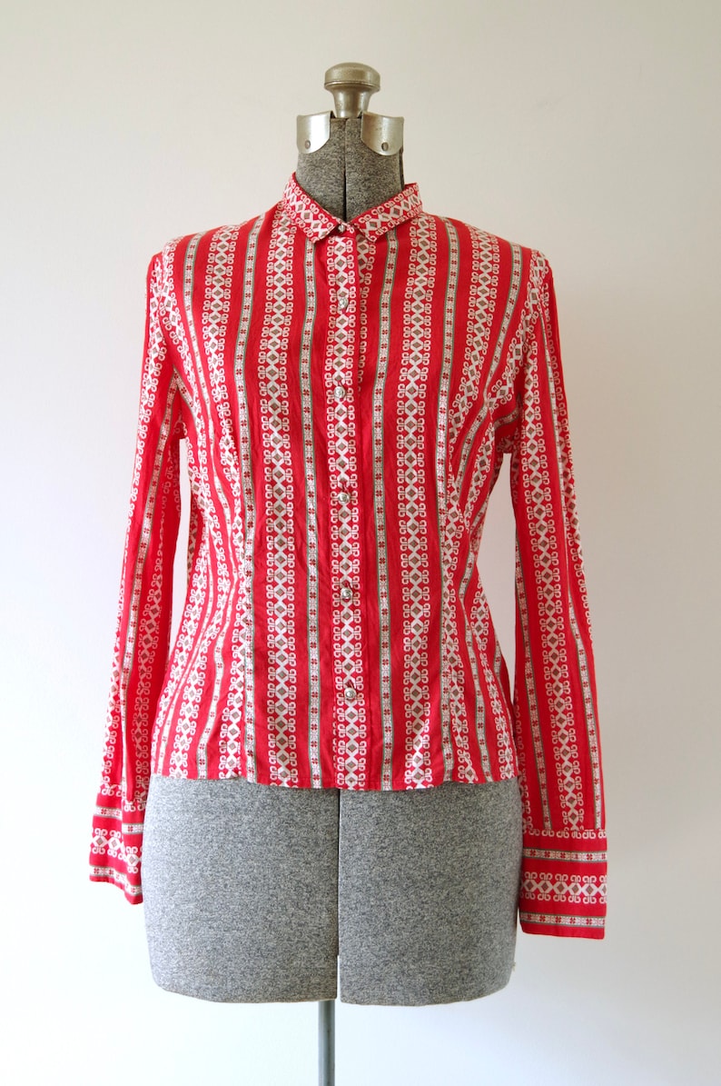 GG Perfecta Red-Orange Green and White Button Down Blouse w Floral Metal Buttons Size 42 Made in Austria